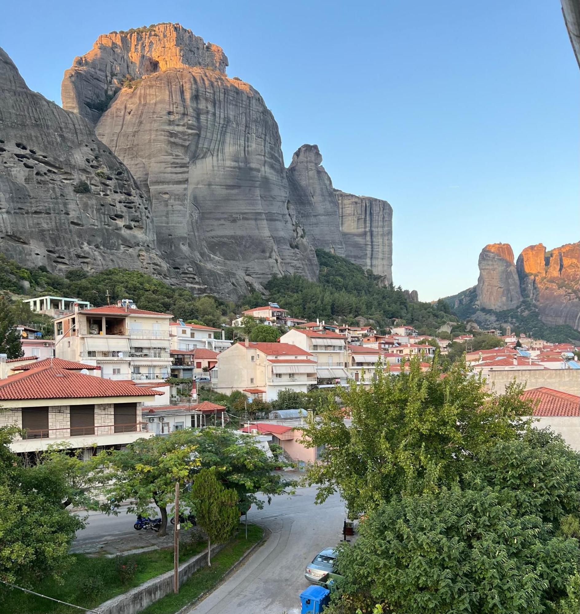 Grand View Suites Meteora كالامباكا المظهر الخارجي الصورة