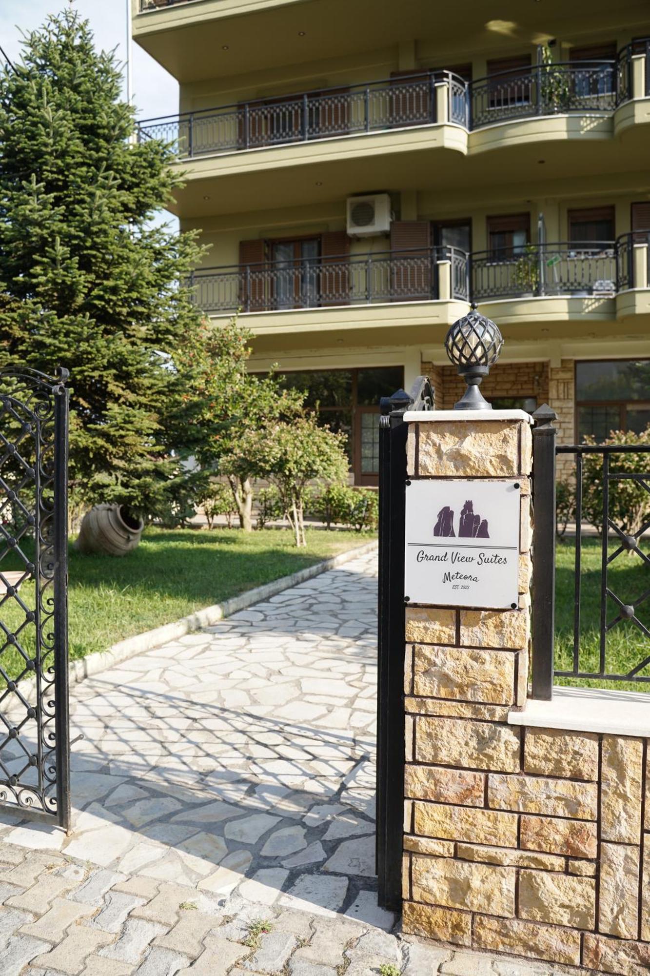 Grand View Suites Meteora كالامباكا المظهر الخارجي الصورة